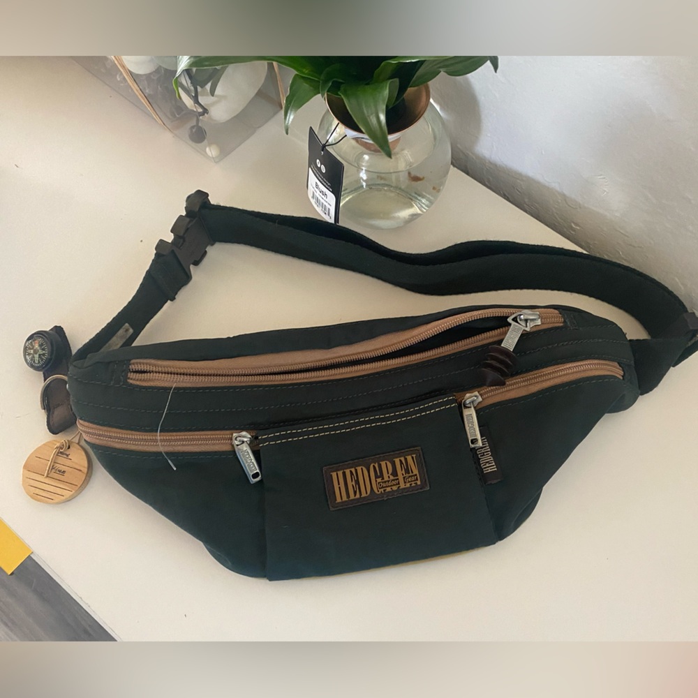 Hedgren green and Tan Waist Bag unisex